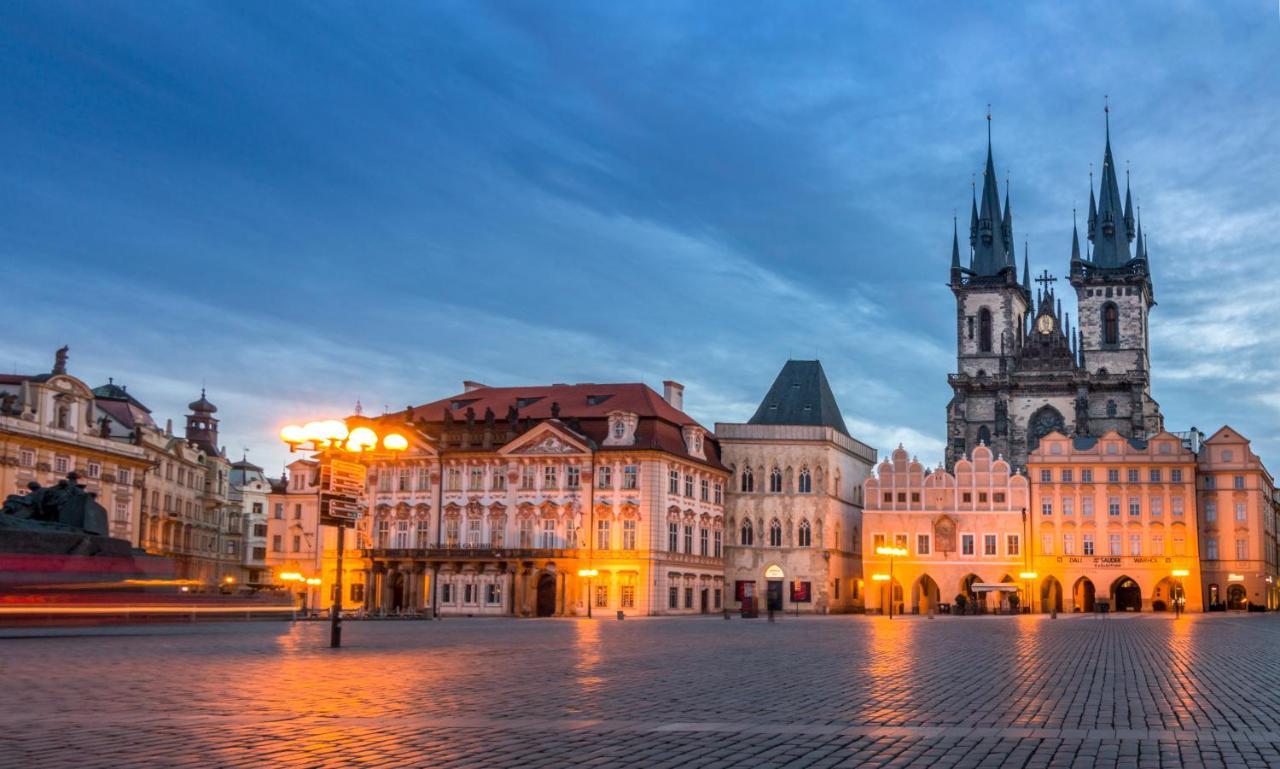 Old Town Square Holiday Homes Praga Esterno foto
